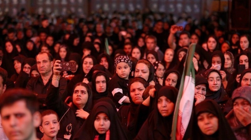 نخستین شب مراسم عزاداری محرم در جوار محل عروج ملکوتی قائد شهید انقلاب