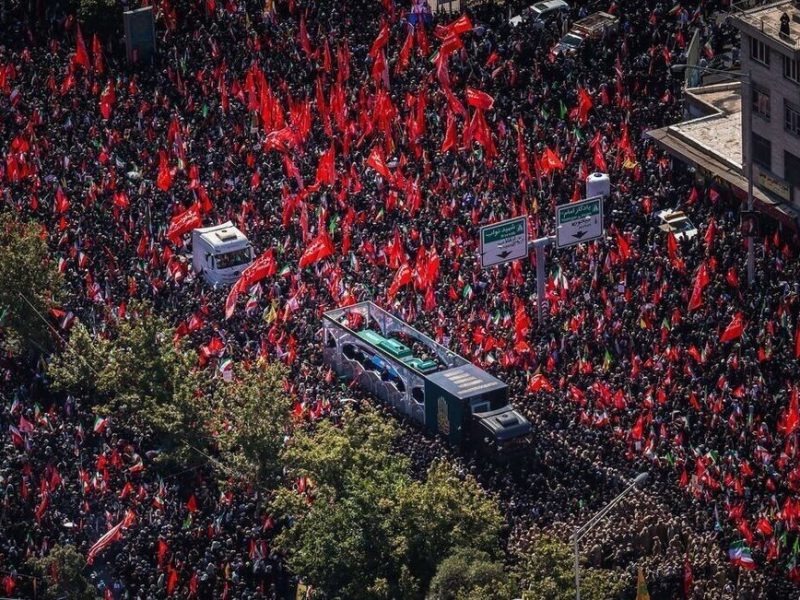 سیل جمعیت در قم